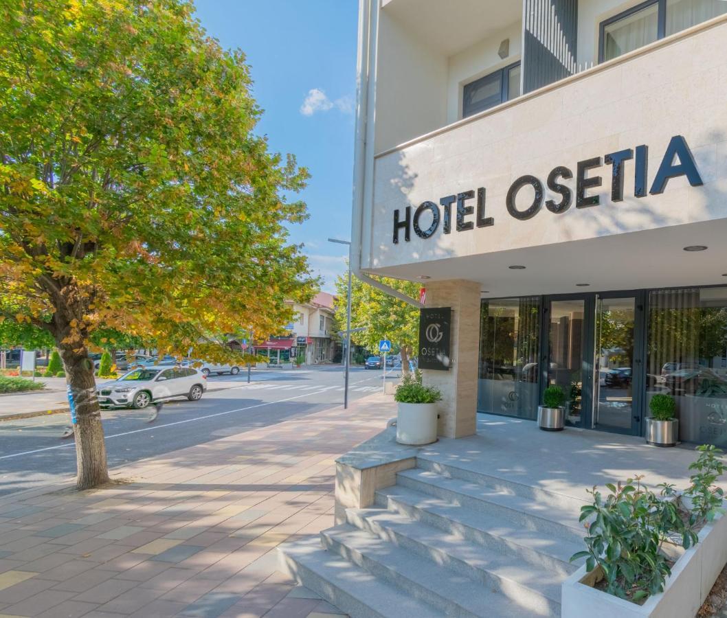 Hotel Osetia Garden Momchilgrad Exterior photo